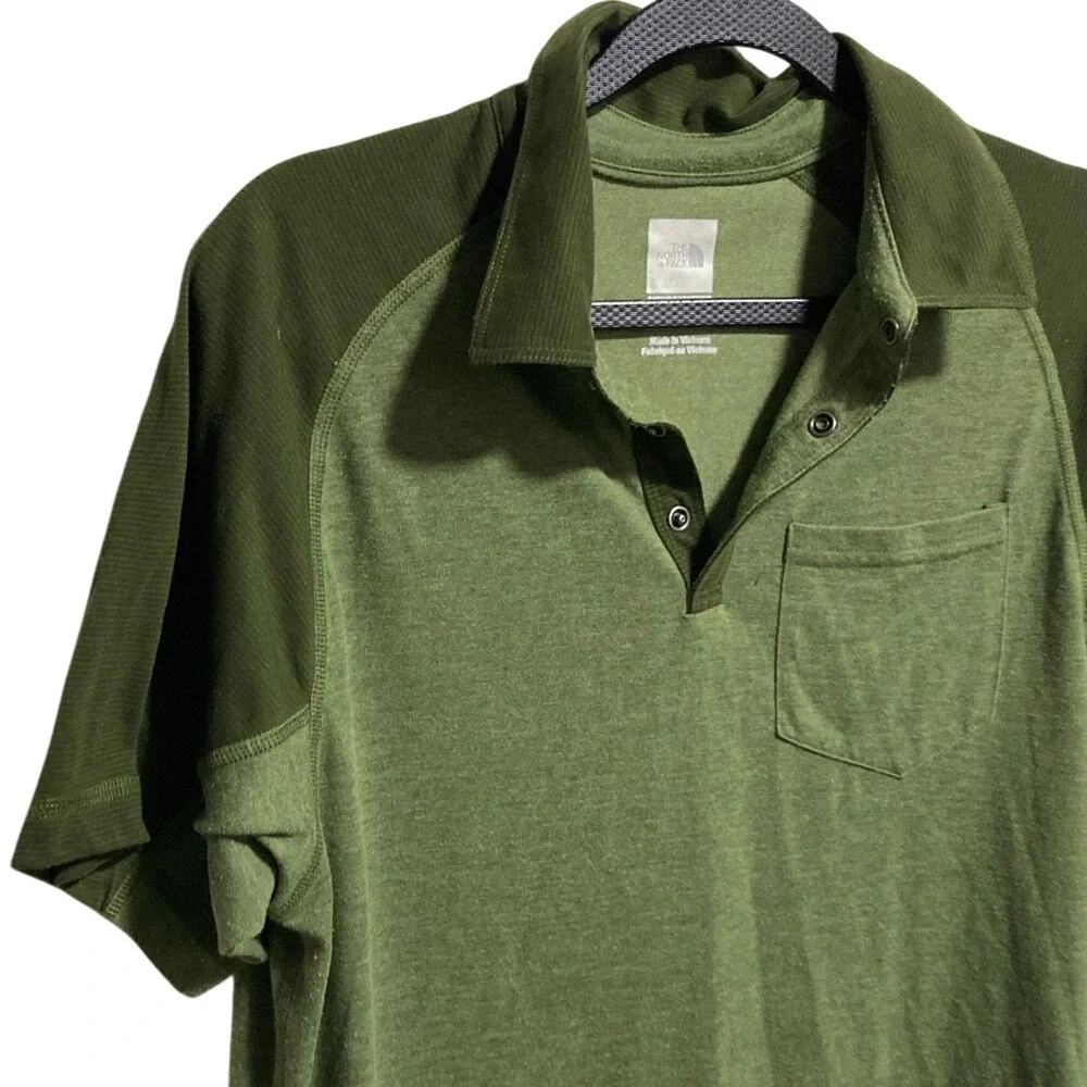 The North Face Men's Olive Green Two-Tone Polo‎